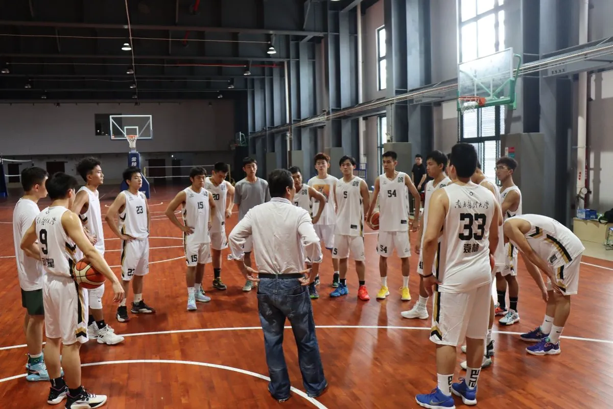 为什么篮球教练的经验很重要_0